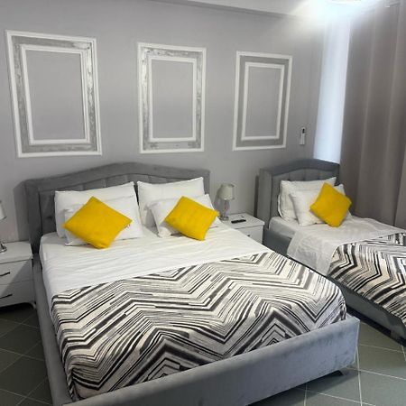 Apartments Next To The Beach In Durrës Exterior foto