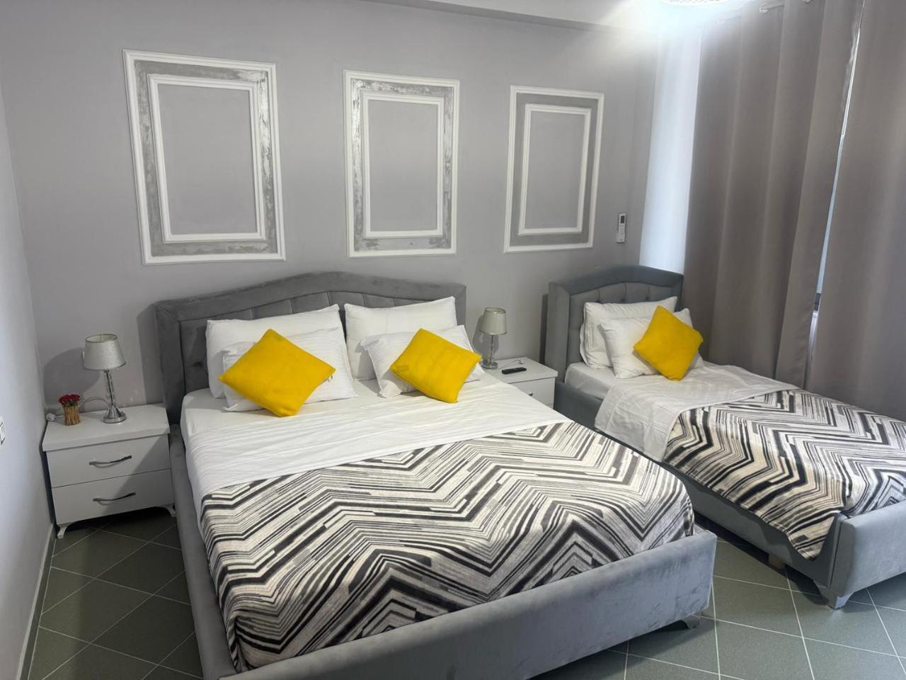 Apartments Next To The Beach In Durrës Exterior foto